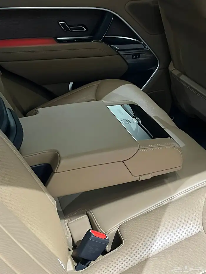 رنج روفر فوج HSE P530 2024 4