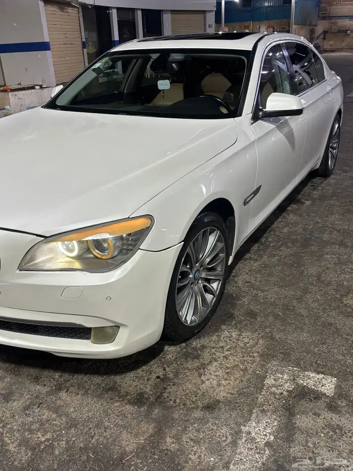 للبيع بي ام دبليو 730 9