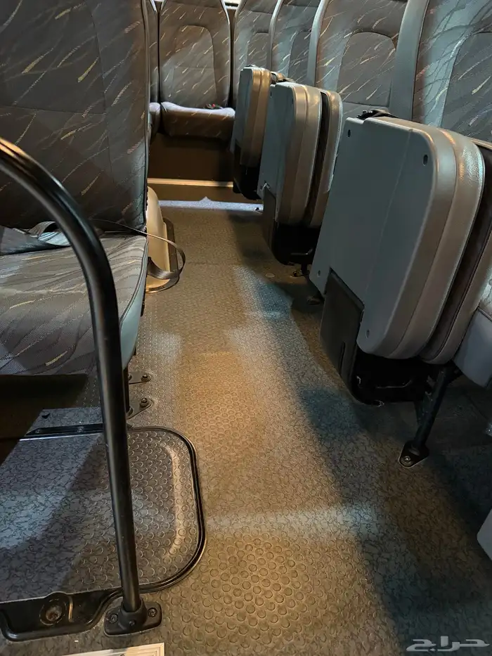 للبيع باص هونداي كونتي موديل 2015 ديزل ( شبه أصفار) 16