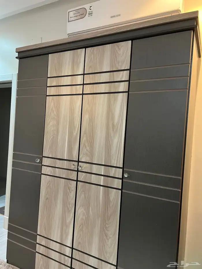 دولاب للبيع 0