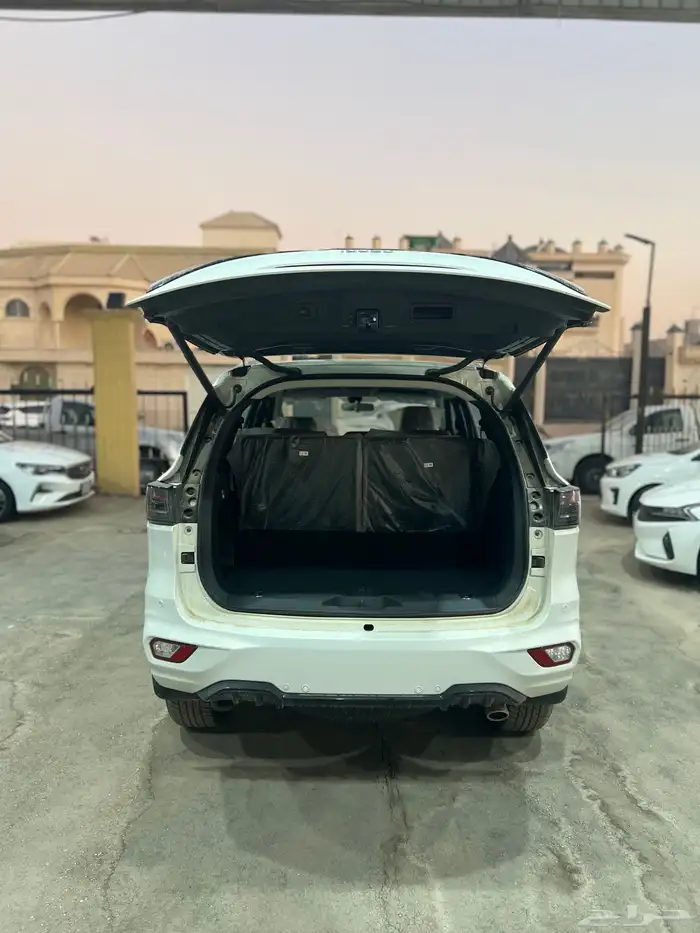 ايسوزو جيب mux 2025 بريمي فل كامل 2