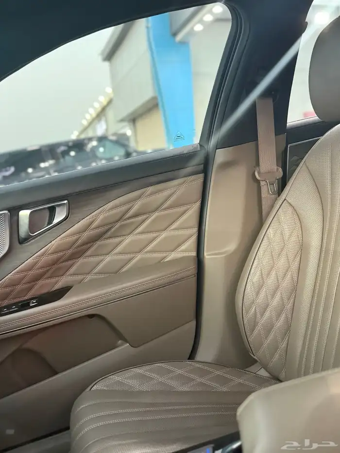 كيا k8 موديل 2022 15