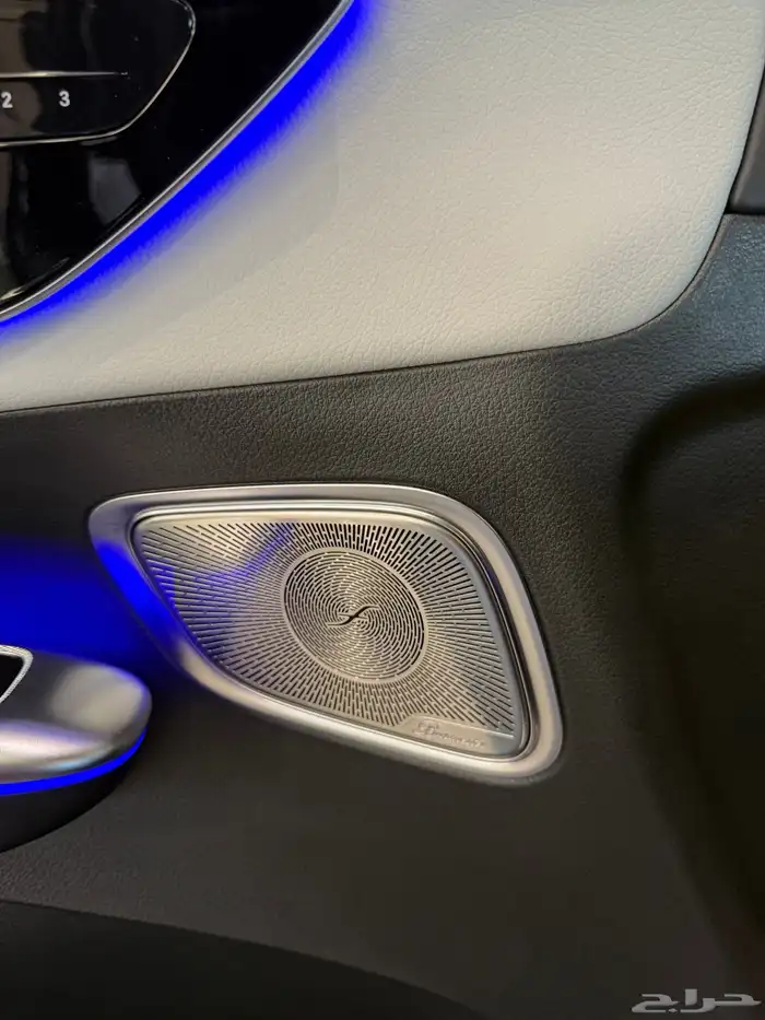 للبيع معشوقه البنات مرسيدسGLC300 موديل 2026 اصفار وارد كندا 6