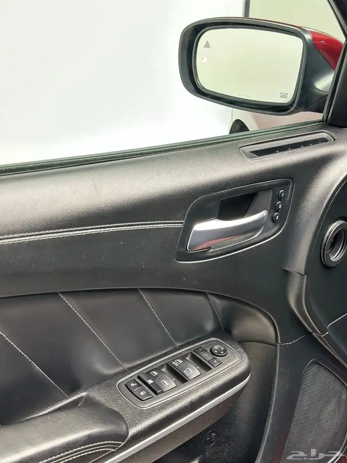 دودج تشارجر RT بريميوم 2022 13