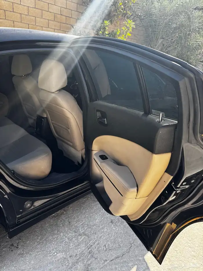 سيارة دوج موديل 2013 للبيع 4