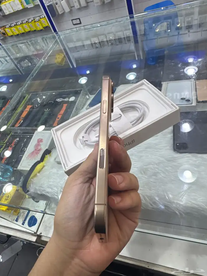 16 برو ماكس 2