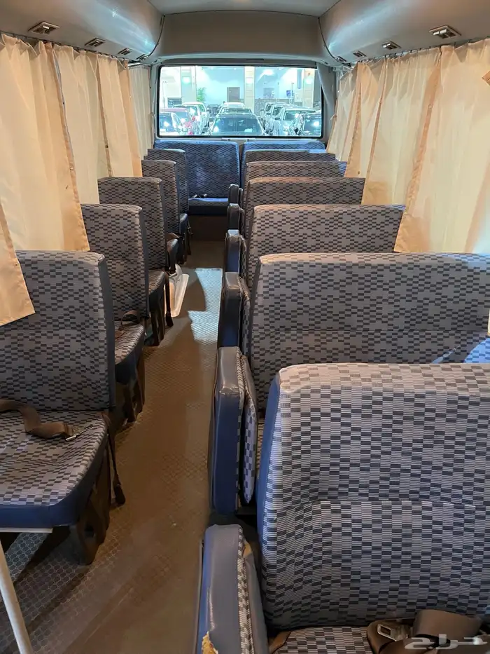 للبيع باص ميتسوبيشي روزا موديل 2014 ديزل 30 راكب 18