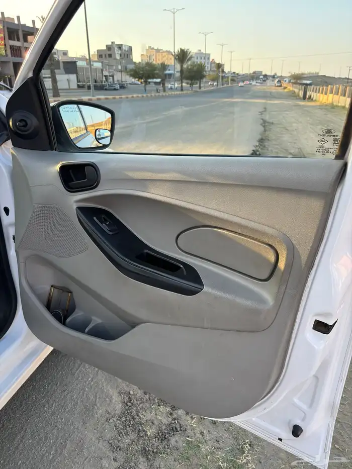 فورد فيقو 2018 للبيع 14