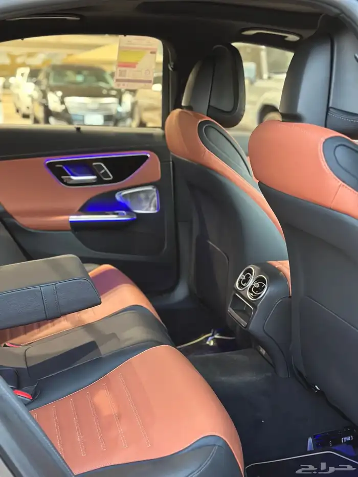 مرسيدس C200 موديل 2025 10