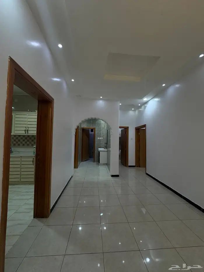 للإيجار شقه بأحد رفيدة شرق ال بريد 0