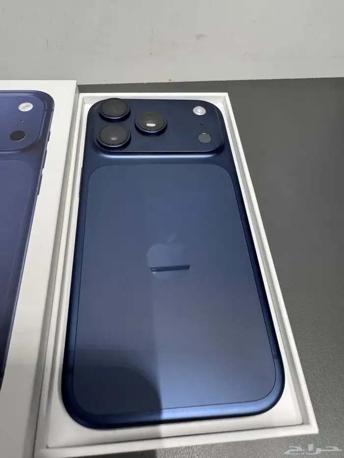 ايفون 17 برو 1 تيرا ازرق ضمان حاسبات شبه جديد فقط ب5900 1