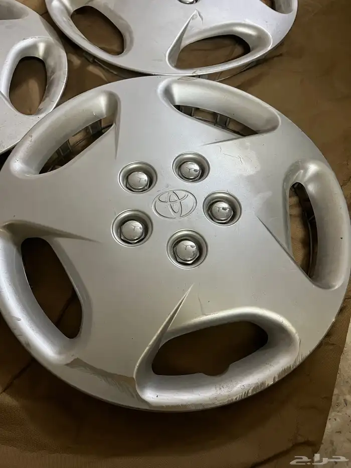 طيس كامري اصلي 0