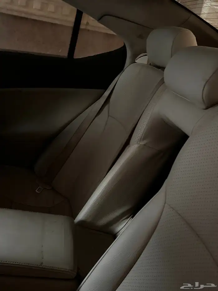 قطع غيار لكزس 7