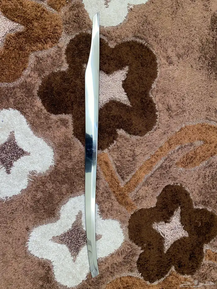 زيق كروم يمين k5 2023 اصلي وكالة 1