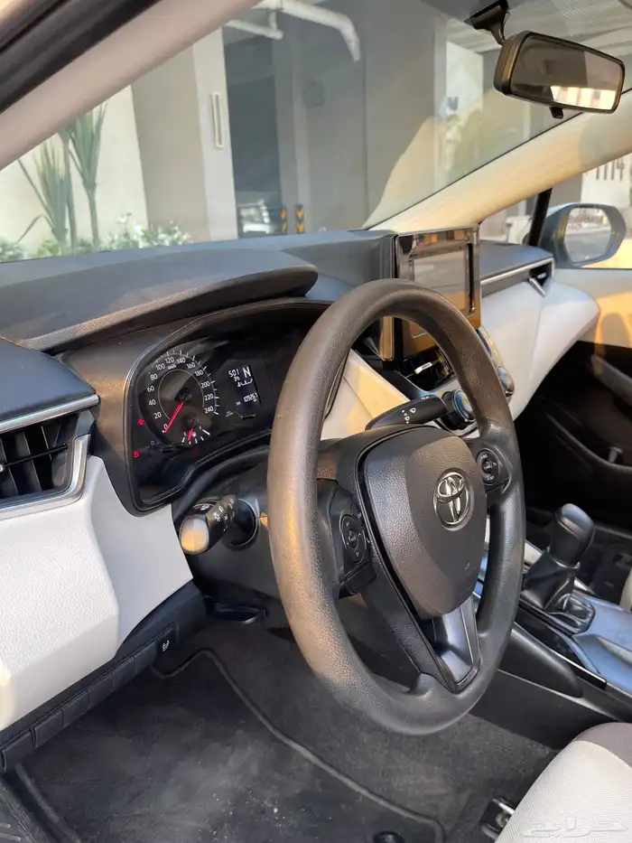 تويوتا كورولا XLI 1.5 ستاندر بنزين 2022 11