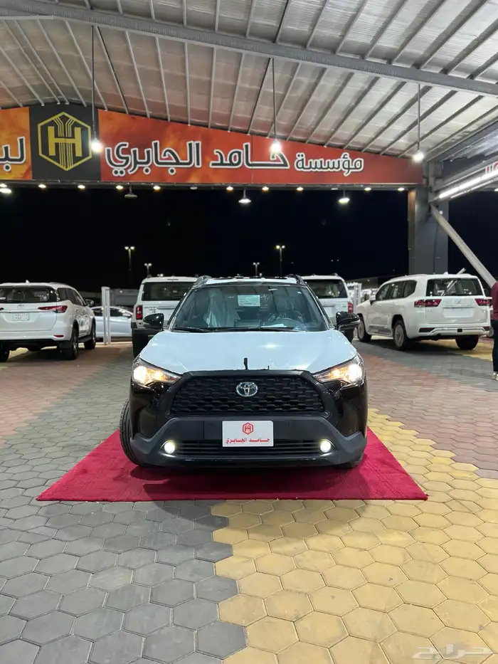 تويوتا   كورولا كروس XLE نص فل هايبرد 2023 جديد 83.000 شامل 1