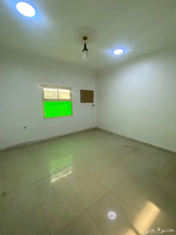 شقه للإيجار بحي طيبه 2