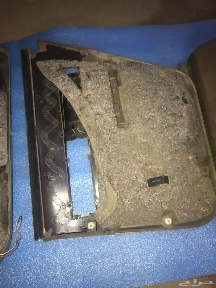 للبيع ديكورات ابواب العدد 3 بيج وكاله كابرس صابونه 94 7