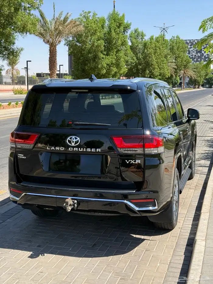 لاندكروزر VXR 2022 4