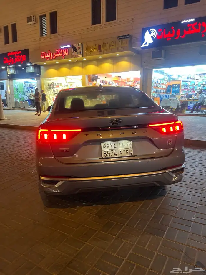 فورد تورس ترند 2023 ماشية 75 الف كم 2