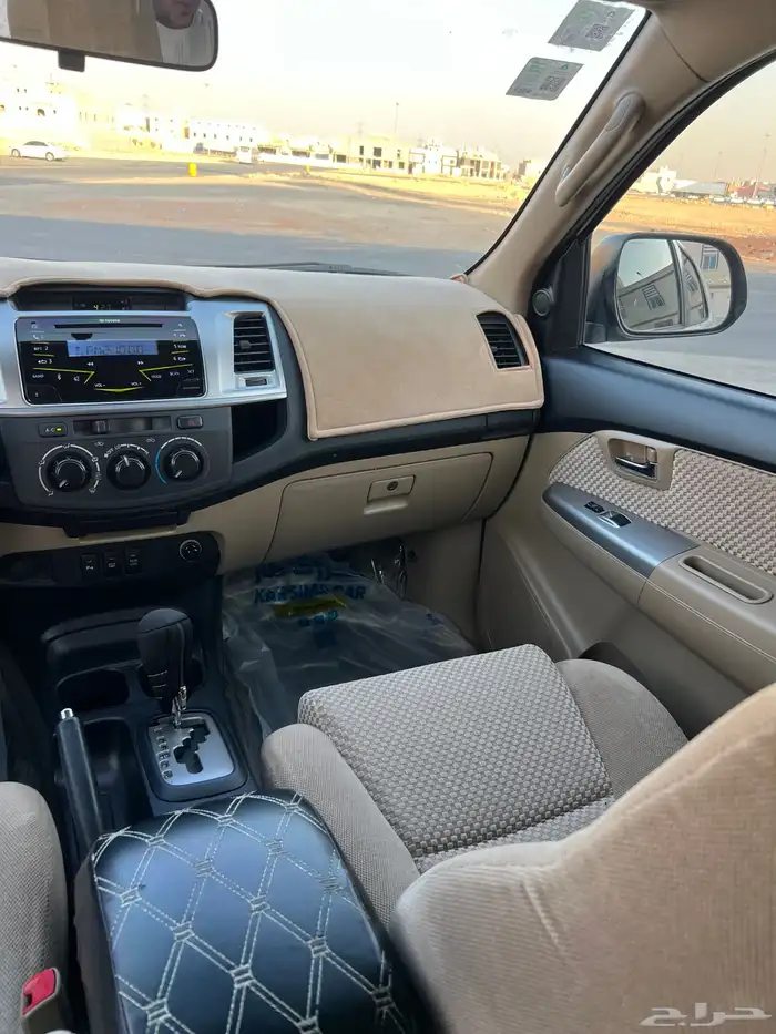 للبيع فورتشنر 2015 مخزن 4 سلندر تماتيك سعودي 22