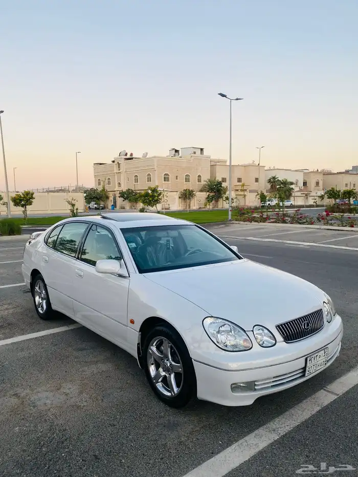 لكزس 2004 GS 4