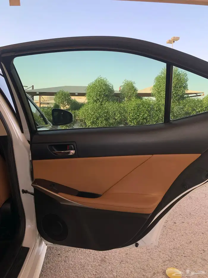 لكزس is350 ممشى قليل 10