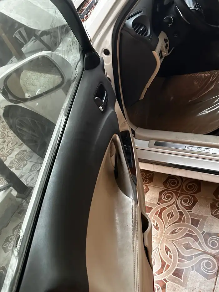 قطع غيار لكزس 6