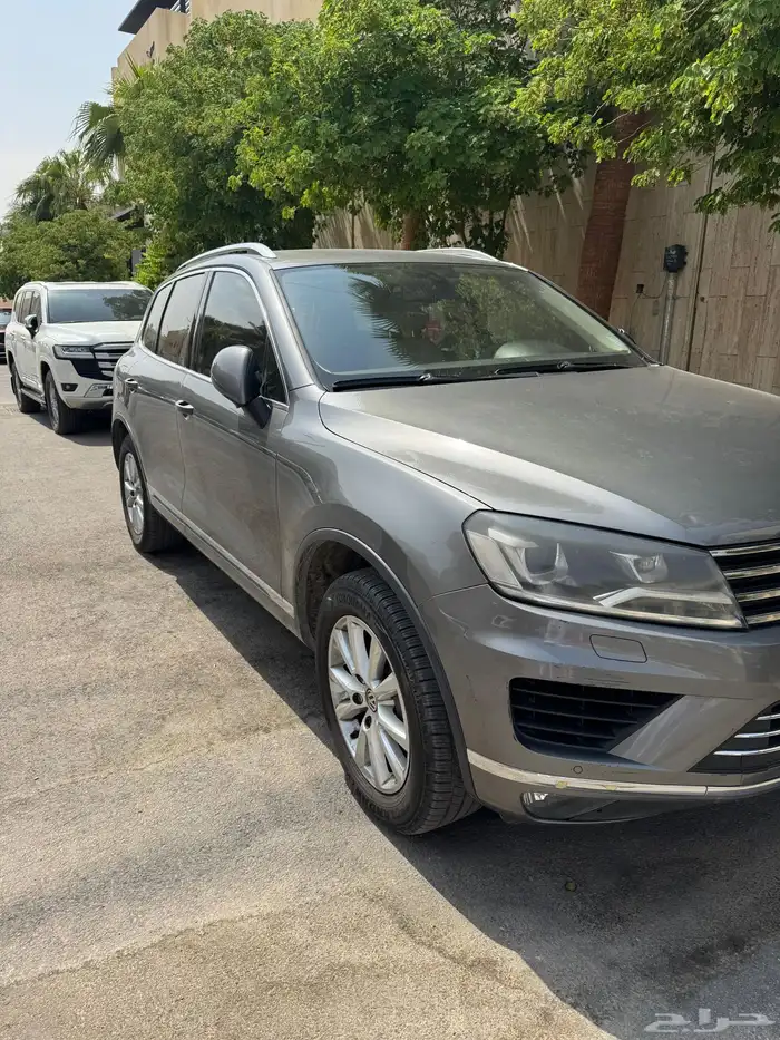 فولكس واجن طوارق ستاندر 2015 للبيع 15