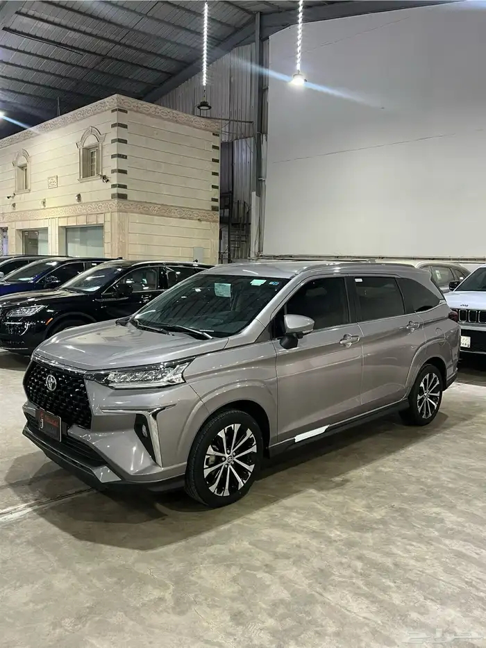 تويوتا فيلوز 2024 شبه جديد ( الوكيل عبداللطيف جميل ) 1