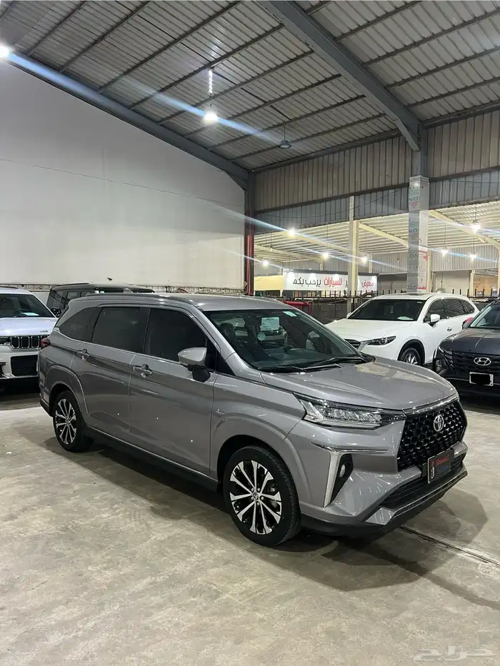 تويوتا فيلوز 2024 شبه جديد ( الوكيل عبداللطيف جميل ) 2