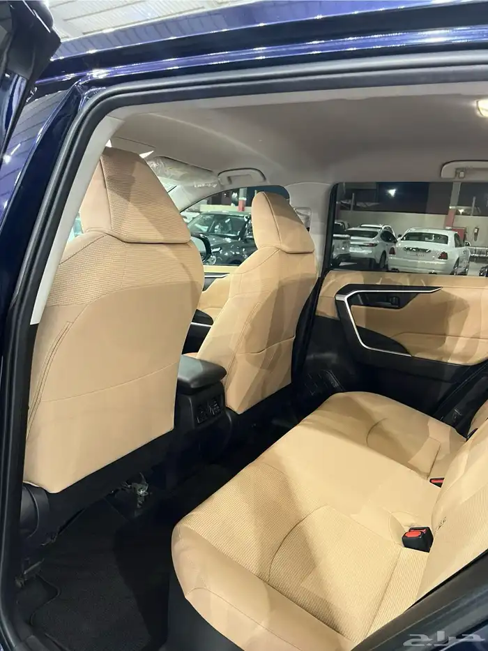 تويوتا راف فور 2022 هايبرد مكينة 2.5 ( عبداللطيف جميل ) 7