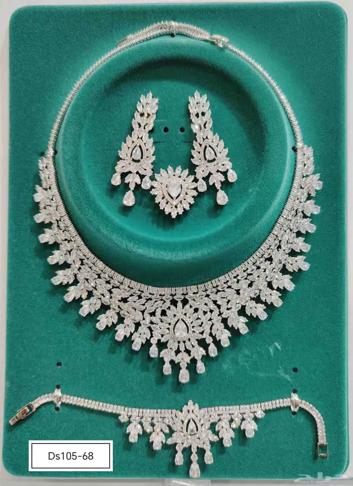 تصميم أنيق يزدان بتفاصيل دقيقة وبريق لامع يخطف الأنظار 7