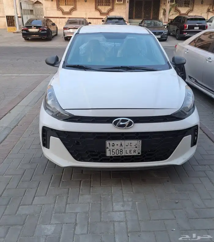 2024 i10مصدومة ومصلحة للبيع 8