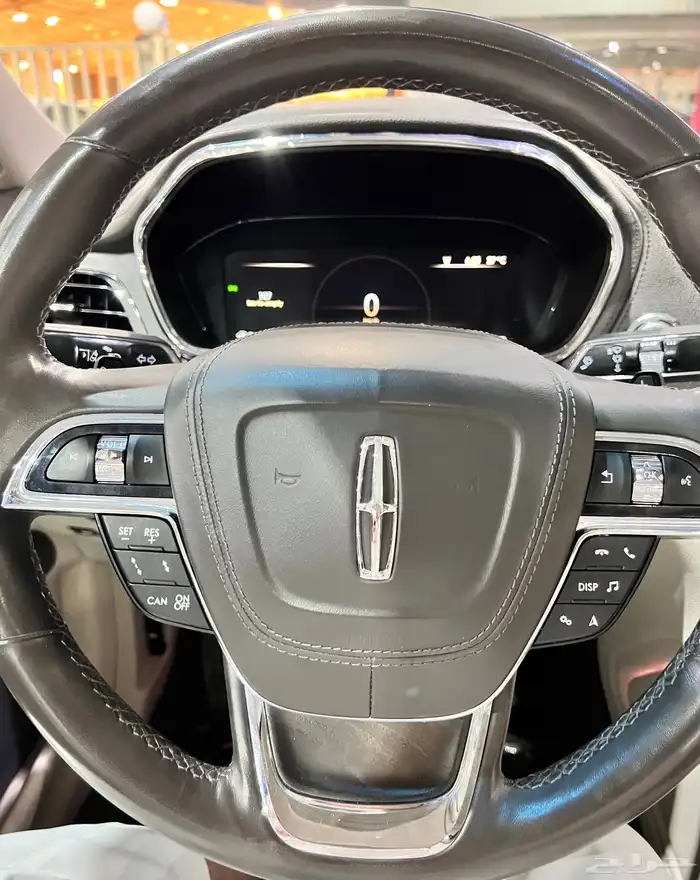 لنكولن كونتيننتال 2019 نصف فل سعودي نظيف جدااا 8