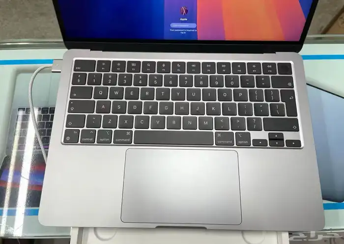 ماك بوك M3 بيعه سريعه 3