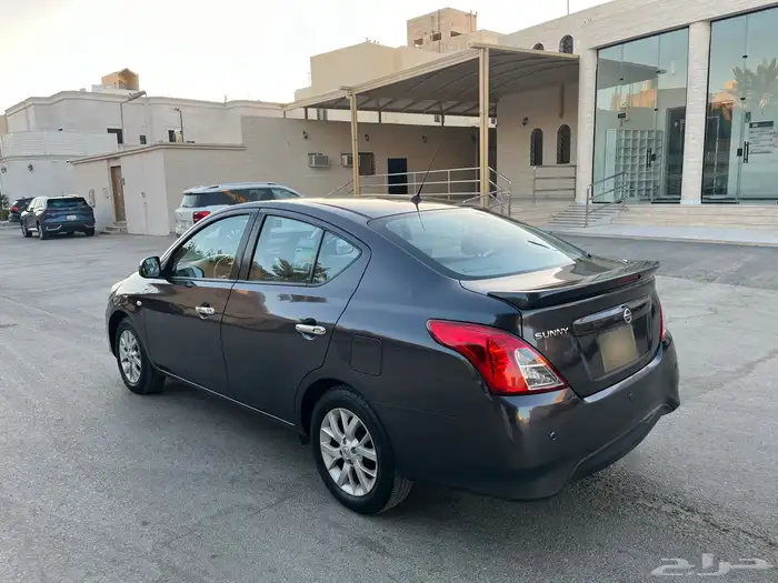 للبيع نيسان صني 2023كمفورت فل كامل. 4