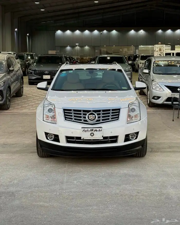 كاديلاك SRX 2014 مخزن - فل كامل عداد 97 الف كيلو فقط 0