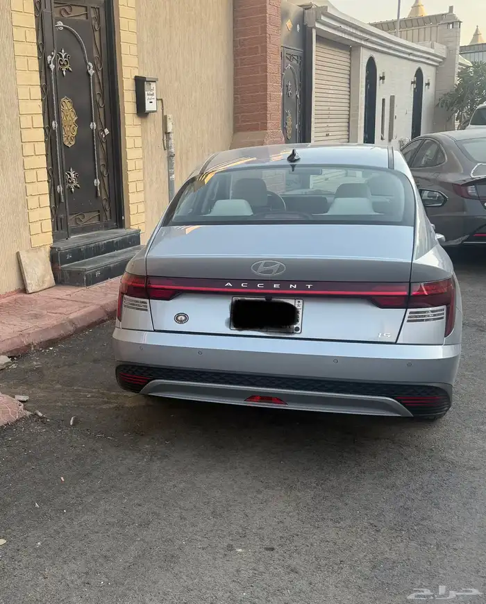 أكسنت 2025 للبيع 3