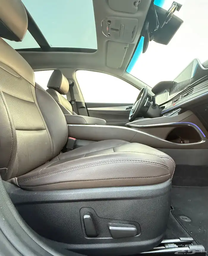 هونداي ازيرا 2021 ( بنزين ) فل كامل شبه جديدة للبيع 10