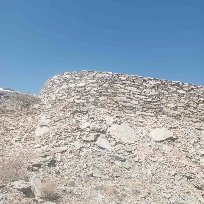 معلم حجر صغير وكبير ورباريب وترميم البيوت التراثيه في الباحه 4