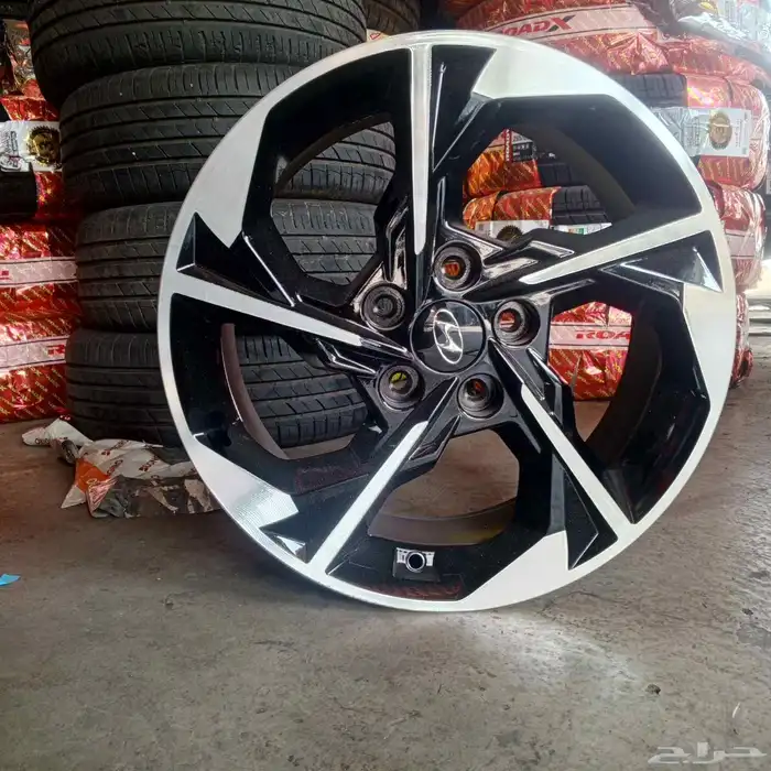 جنوط هونداي مقاس 17 اصلي ملمع ومجدد تركب كياء 5مسمار 5