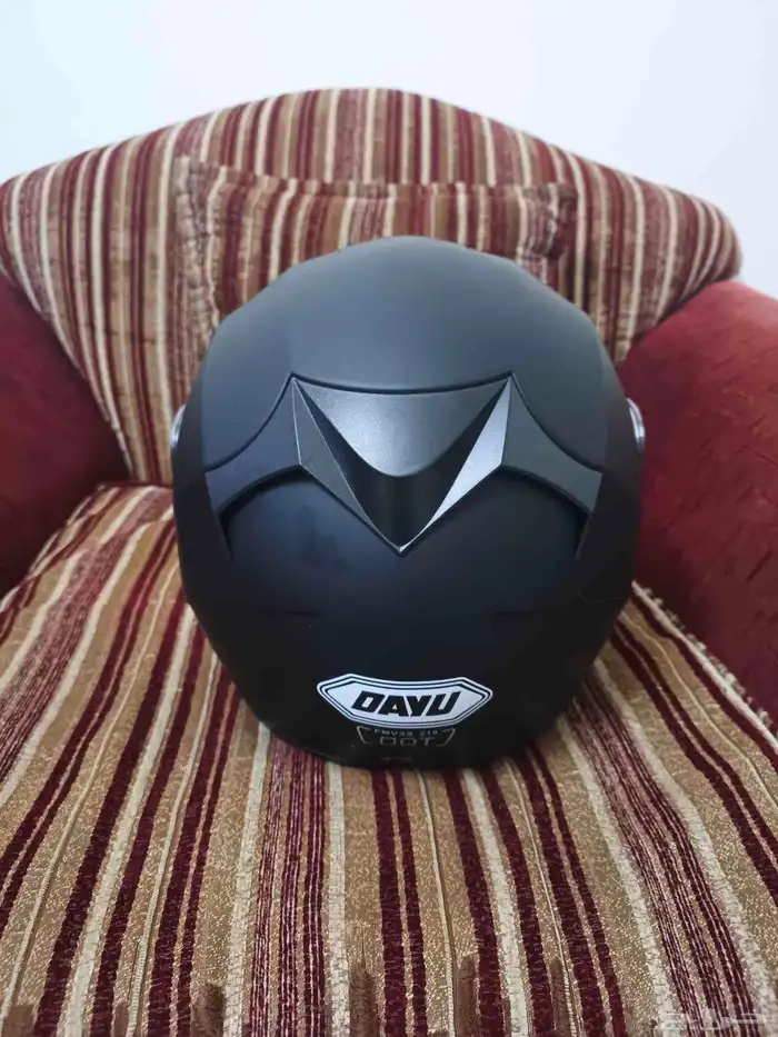 خوذة DAYU مقاس (M) السعر 100ريال 3