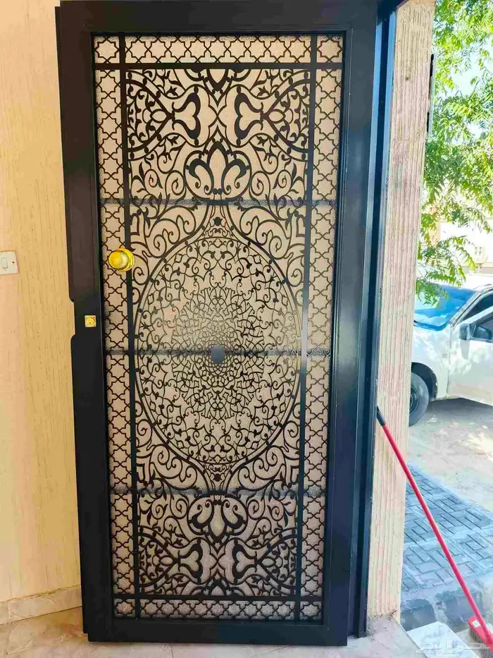 باب حديد ليزر تفصيل جديد بل طلب 0