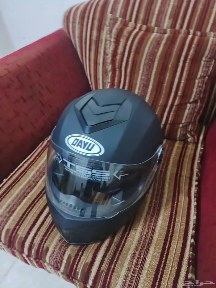 خوذة DAYU مقاس (M) السعر 100ريال 2
