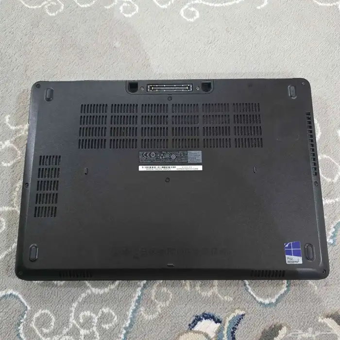 لاب توب ديل لاتتيوت كور اي نظيف جدا لمس. 3