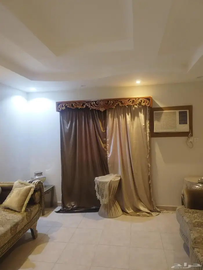 كنب مجلس فخم للبيع البيع سمح 1