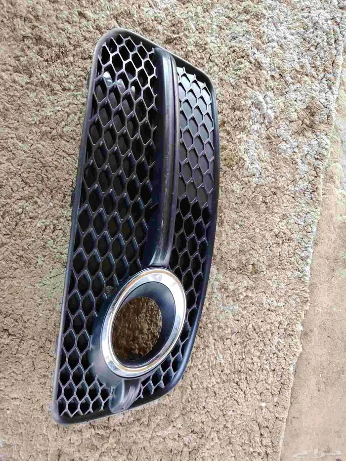 شبك اودي Q5 يسار موديل 2015 1