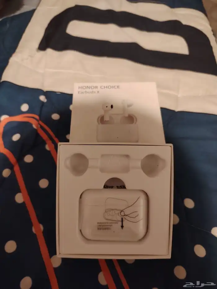 سماعه ايربودز استعمال قليل جدا و نظيفه جدا و خاليه من العيوب 1