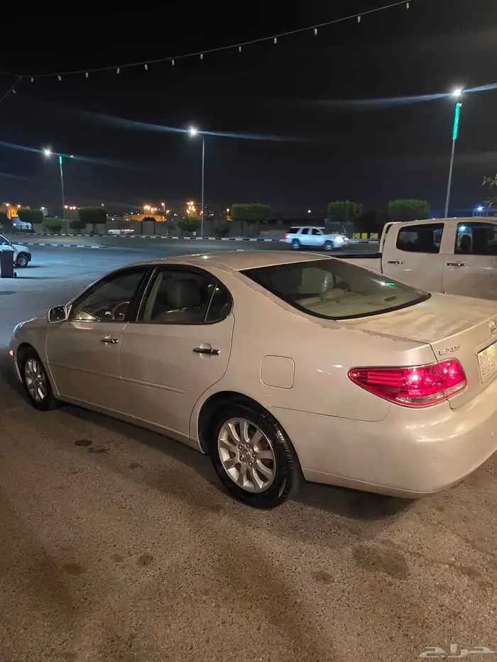 لكزس 300 اي اس موديل 2005 0